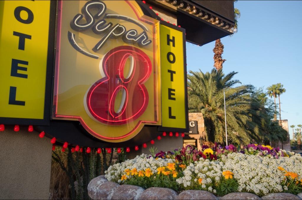 Super 8 By Wyndham Las Vegas North Strip/Fremont St. Area Экстерьер фото